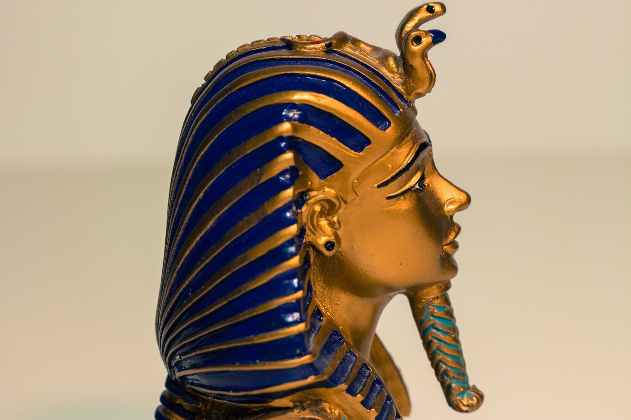 bust of Tutankhamun